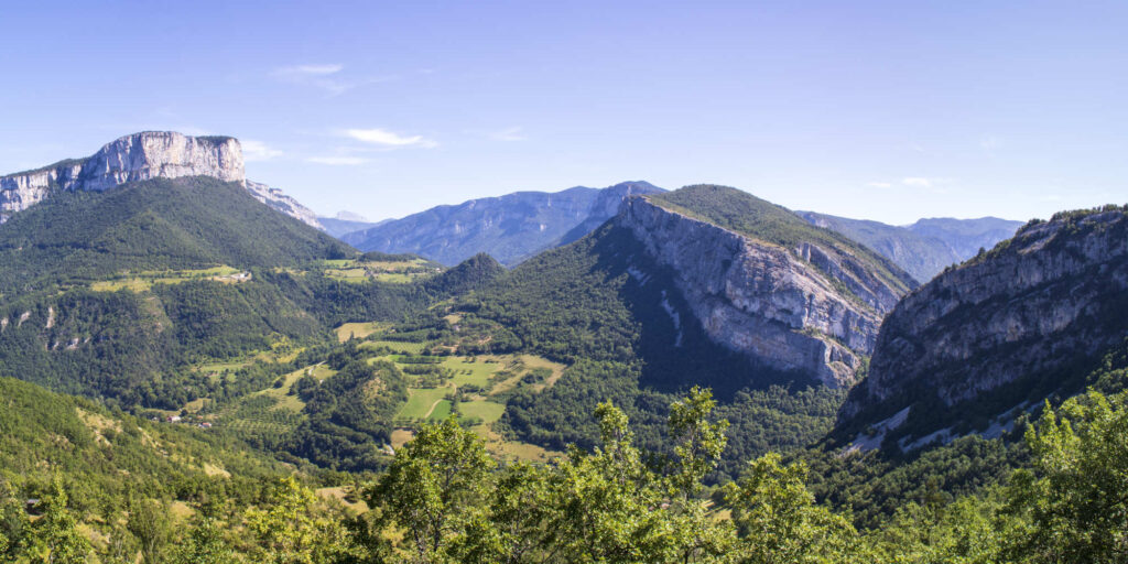 Panorama sur le massif du Vercors depuis le col de Toutes Aures, panorama vercors